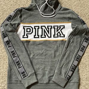 VICTORIA SECRET “PINK” YOGA PANTS WITH SWEATSHIRT NWT